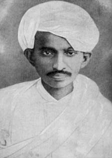 Mahatma Gandhi in Kathiawadi dress, 1915